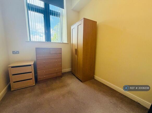 2 bed Flat to rent Image 8