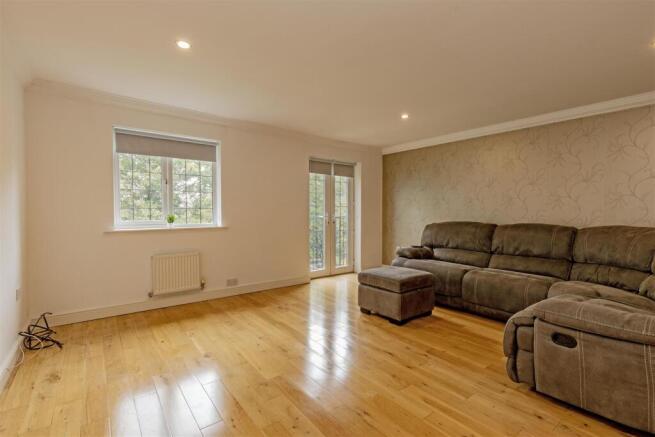 Reception Room-1.jpg