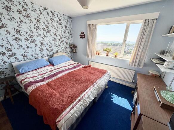 3 bed Semi-Detached for sale Image 11