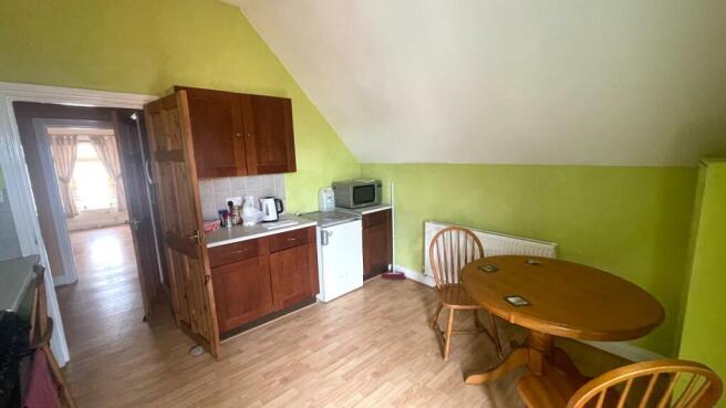 Dining Area.jpg