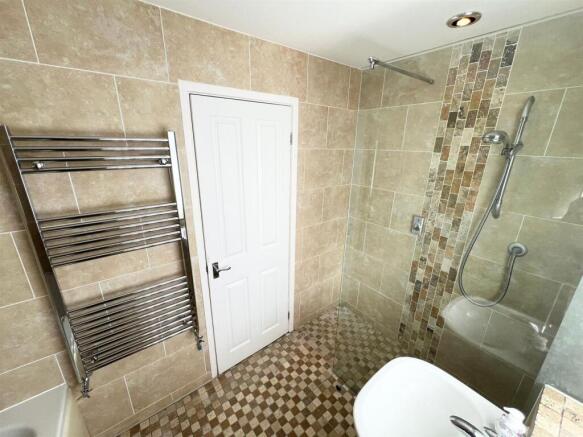 Bathroom / WC