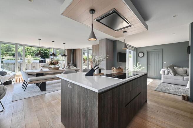 Kitchen / Dining Room