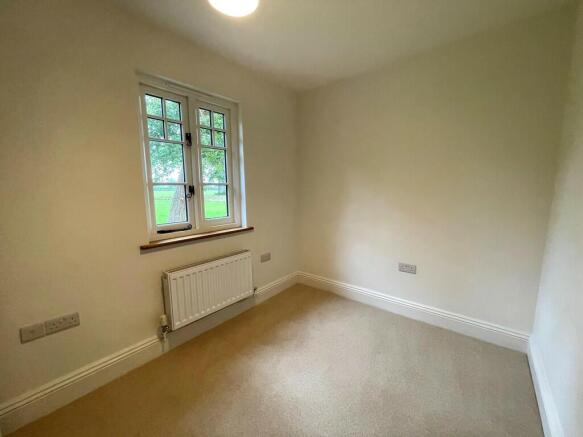 bed 3 or office