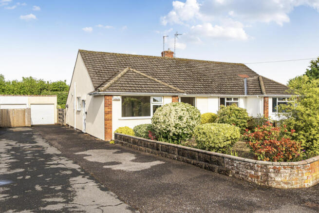 2-bed semi-detached on Fremantle Road, Taunton, £260,000