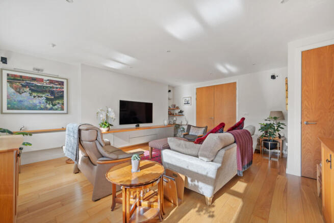 2 bed Apartment for sale Image 9