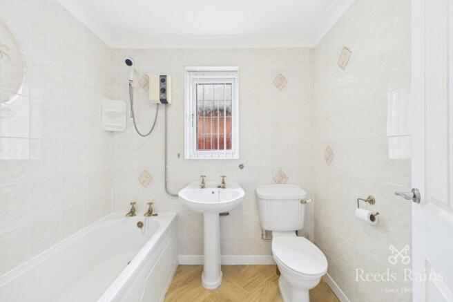 2 bed Bungalow for sale Image 4
