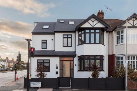 Charteris Road, Woodford
