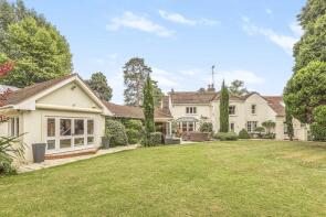 Heath House, Aldenham Road, Letchmore Heath, Watford WD25 8EW