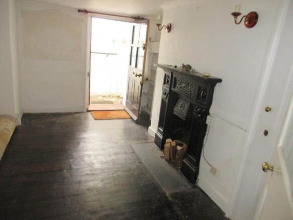 Photo 3