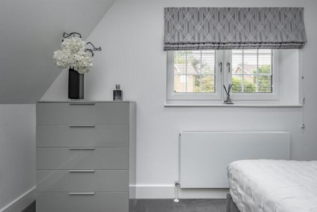 3, 25 Westview Road Low Res - 0003 -_IMM6474 -.jpg