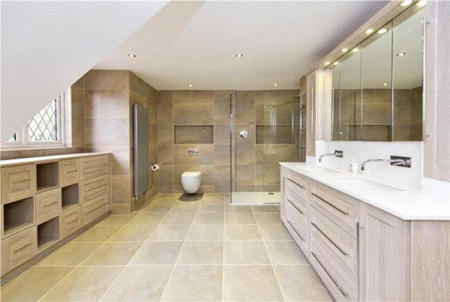 En Suite Bathroom