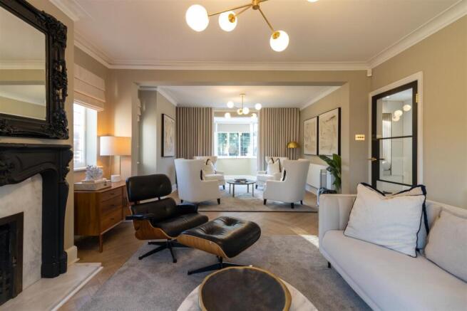 5 bed Detached for sale Image 10