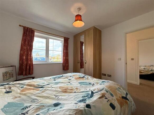 2 bed Bungalow for sale Image 10