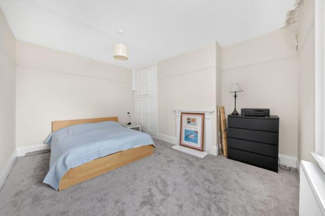 4 bed Terraced for sale Image 12