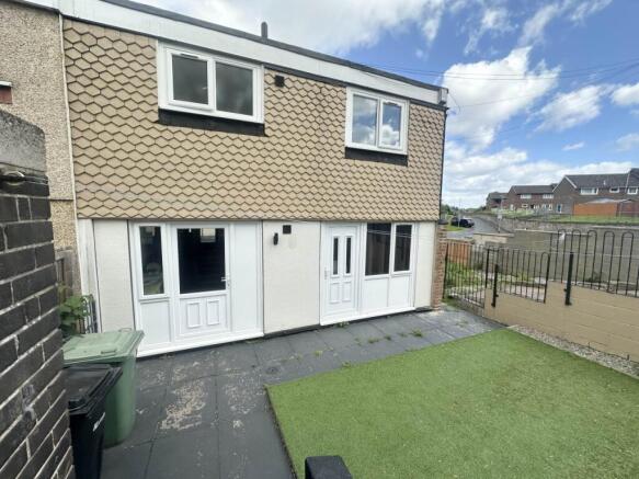 1 bed House Share to rent Image 11