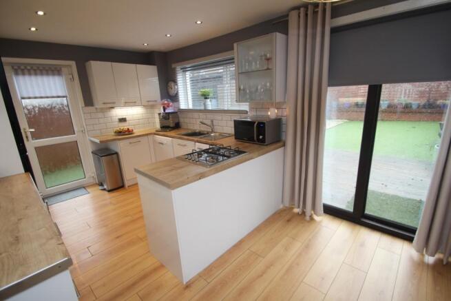 Dining kitchen