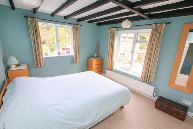 BEDROOM 2