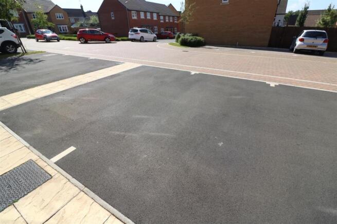 Driveway/Parking
