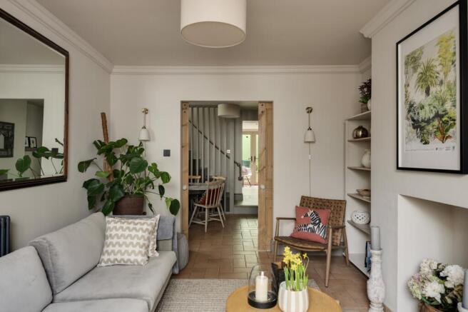 Living Room ()