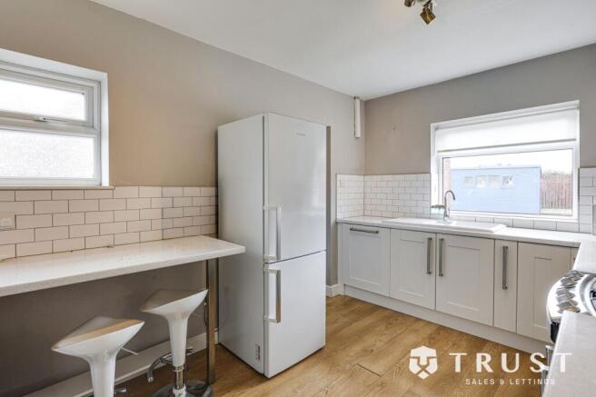 2 bed Semi-Detached for sale Image 5