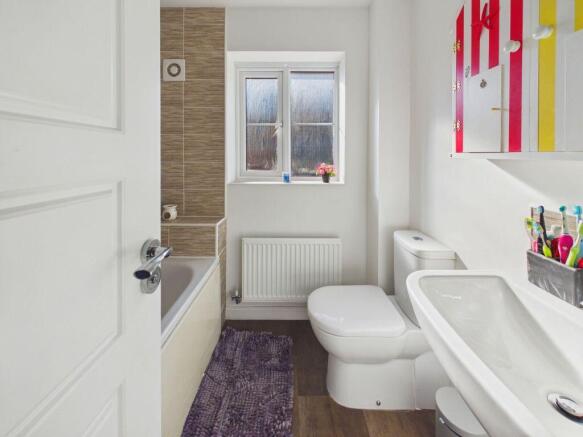 3 bed Detached for sale Image 10