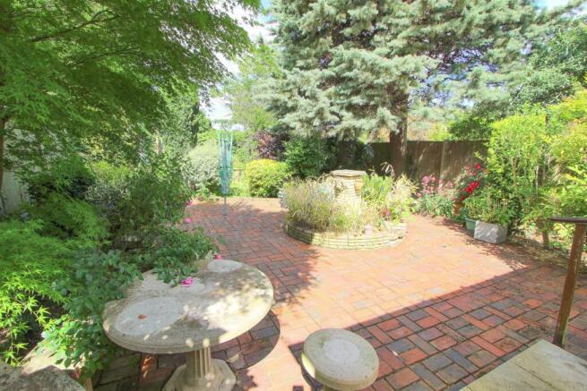 GARDEN.jpg