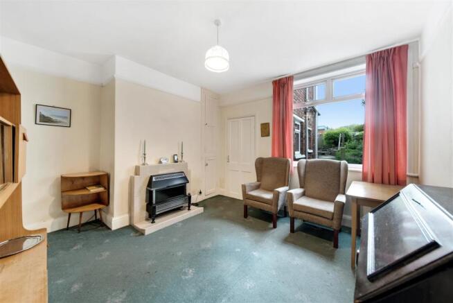 SITTING ROOM