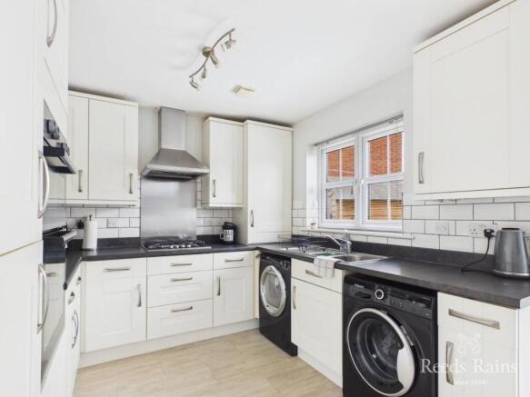 3 bed Semi-Detached for sale Image 5