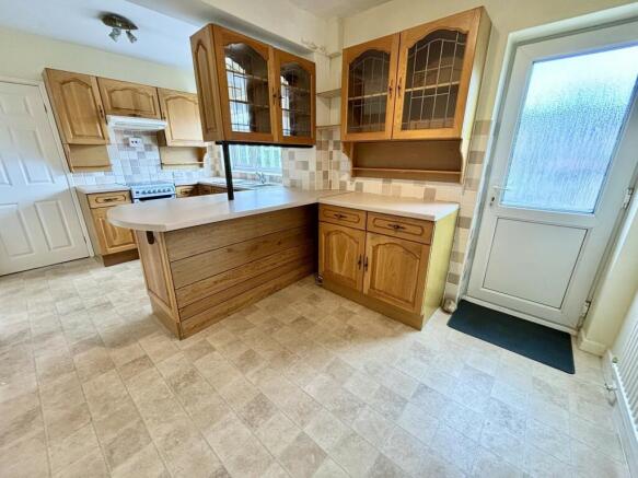 Kitchen / Breakfast Room