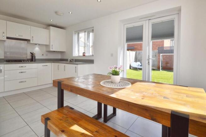 Kitchen/Breakfast Room