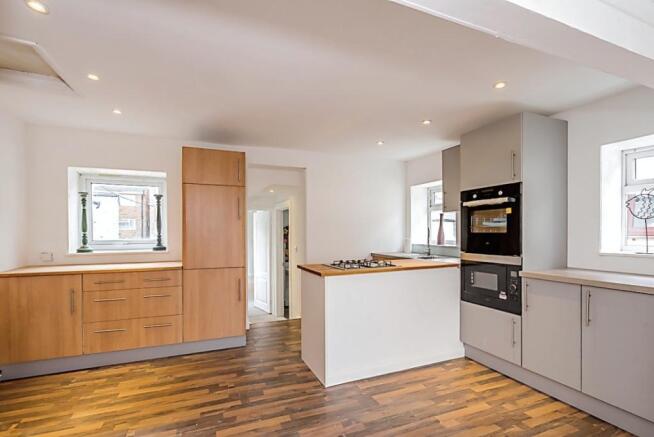 Lounge / Kitchen