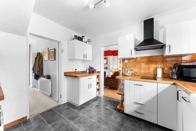 3 bed Semi-Detached for sale Image 8