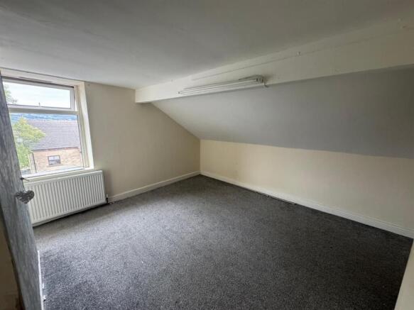 bedroom 2 1.jpg