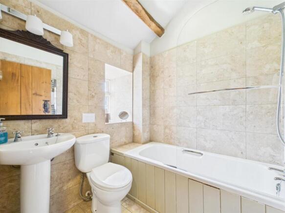 3 bed House for sale Image 12