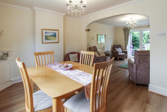 Lounge/Dining Room