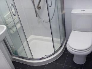 EN SUITE