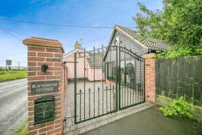 Blacksmiths Cottage, Main Road, Ipswich IP9 1PL