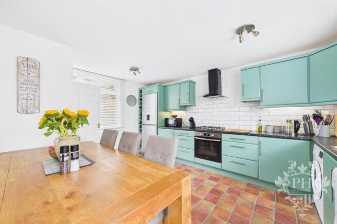 3 bed Detached for sale Image 5