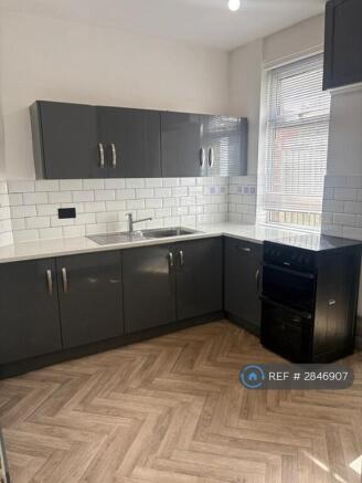 3 bed Terraced to rent Image 6