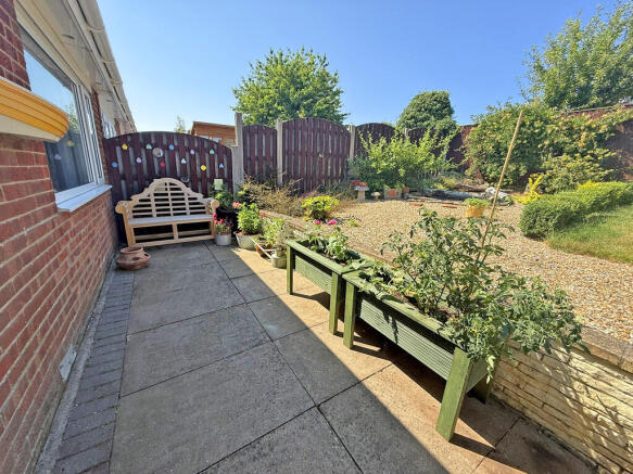 2 bed Semi-Detached Bungalow for sale Image 10