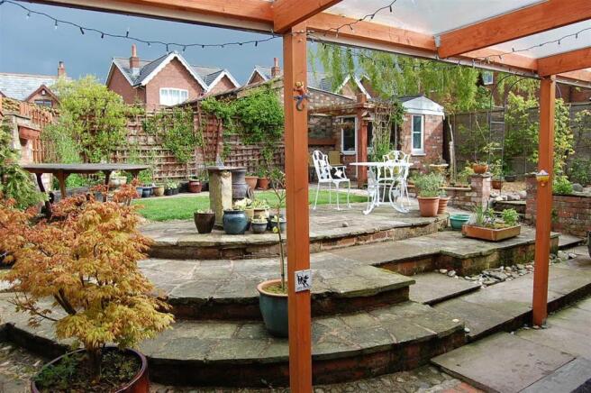 courtyard garden