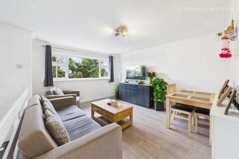 Saffron Court, Biggleswade, Bedfordshire, SG18