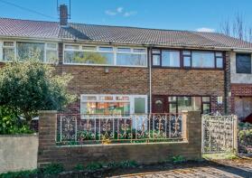 42, Peel Close, Tyersal, Bradford BD4 8LB