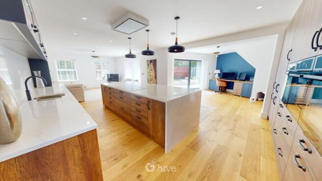2 bed Detached for sale Image 7