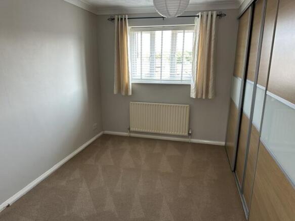 2 bed Town House to rent Image 8