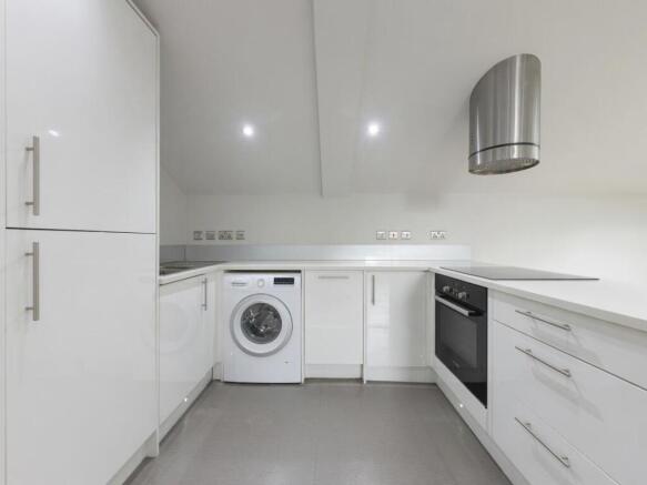 2 bed Flat for sale Image 9