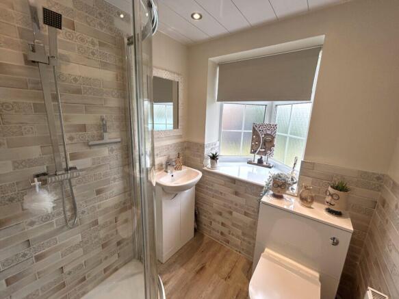 3 bed Detached for sale Image 11