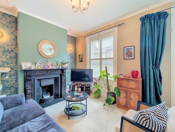 2 bed Terraced for sale Image 3