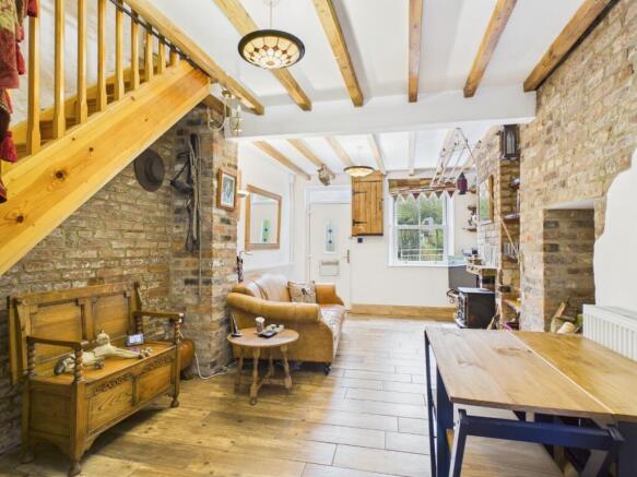 2 bed Terraced for sale Image 7