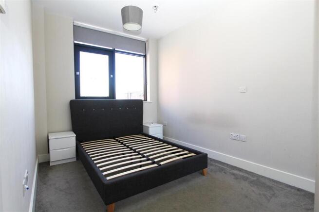 1 bed Flat to rent Image 5